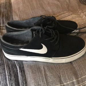 Black suede janoskis size 7 barely worn